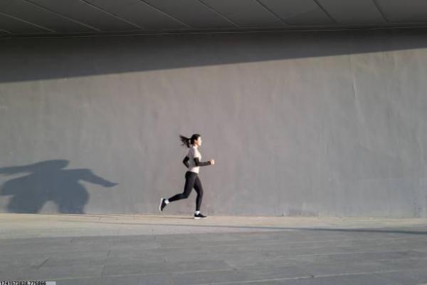 体育项目选择指南：根据兴趣和体能选适合的项目(图1)